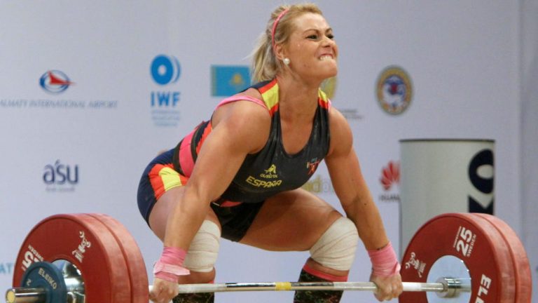 La española Lydia Valentín, mejor halterófila del mundo