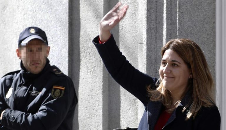 Convergencia jura la Constitución ante el juez y Rovira (ERC) en libertad con cargos por 1-O