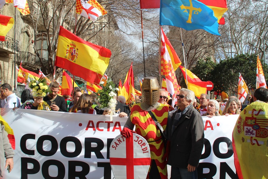 BARCELONA (ESPAÑA), 04.03.2018. El orgullo tabarniés de más de 300 mil personas inunda Barcelona por Tabarnia y la Unidad de España. Lasvoces (7)