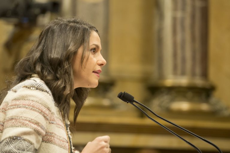 Arrimadas: «¡Ya basta de proceso separatista!»