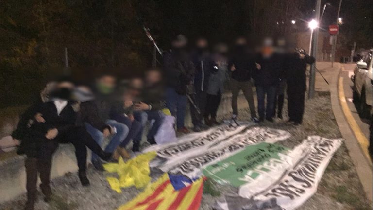 Brigada 155 y Groc Enlloc vuelvan a El Papiol (Barcelona) para limpiar el amarillo
