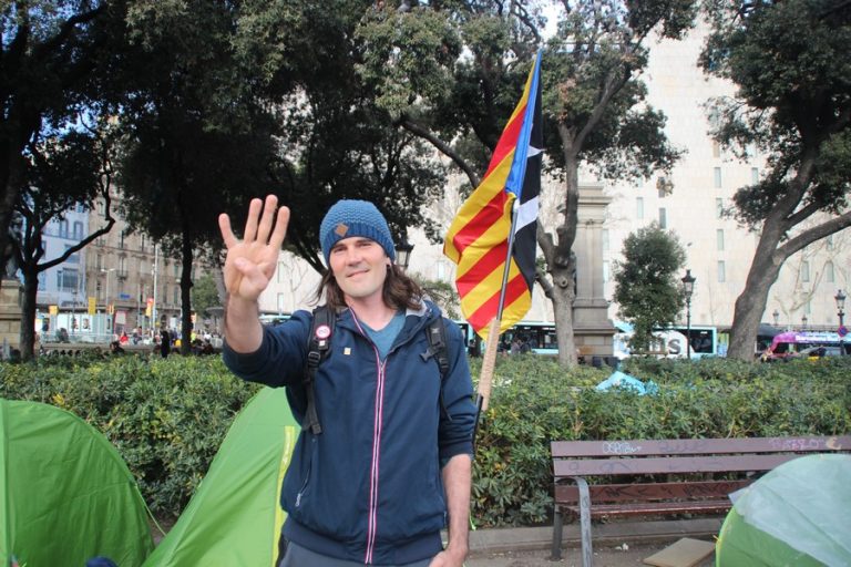 Un independentista se independiza del independentismo para defender la convivencia