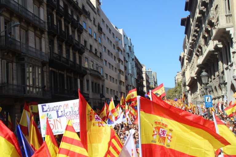 Convocan el 15-A bajo «Ni un paso atrás, ni un lazo (amarillo) más» en Calafell