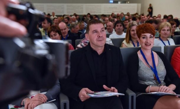 BILBAO (ESPAÑA), 21.04.2018. El coordinador general de EH Bildu, Arnaldo Otegi, durante la clausura de la Asamblea General de la coalición abertzale, hoy en Bilbao. Efe.