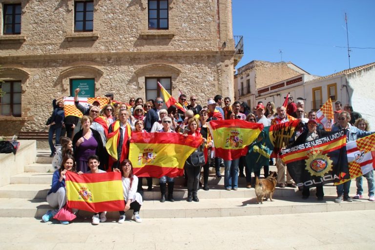 Resistentes españoles claman en Calafell contra el «abuso independentista» en Cataluña