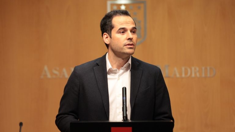 El líder de Ciudadanos Madrid exige la dimisión de Cristina Cifuentes