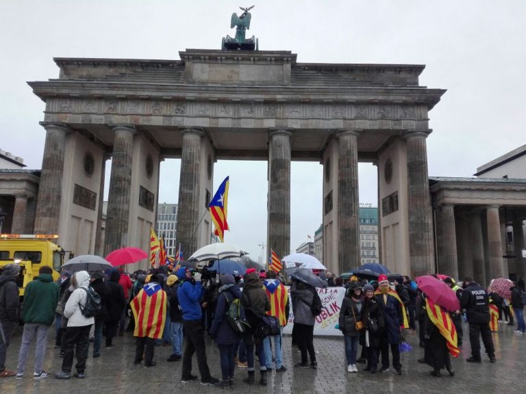Pinchazo letal del acto ANC en Berlín para exigir la «libertad de Puigdemont»