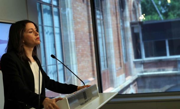 BARCELONA (ESPAÑA), 16.05.2018. La líder de Ciutadans, Inés Arrimadas, durante la rueda de prensa que ha ofrecido en el Parlament en la que ha anunciado que su formación. efe