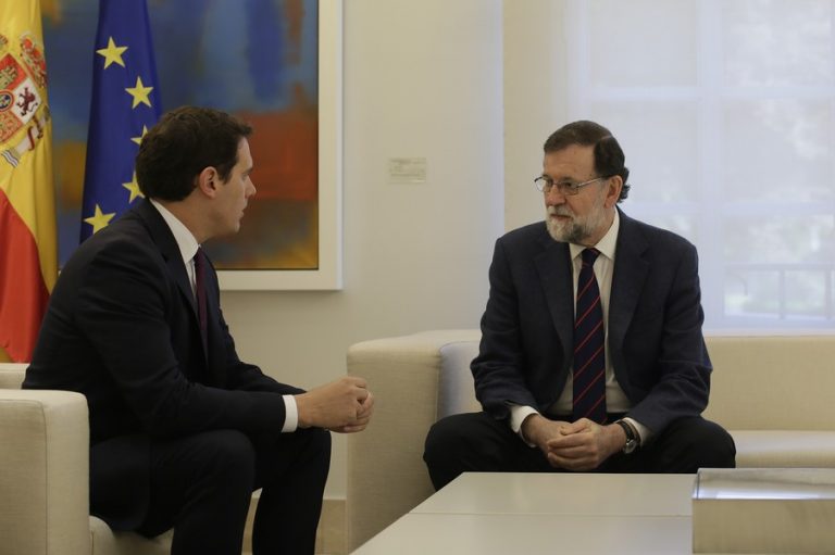 Rivera pide a Rajoy «extender el 155» para «controlar TV3, los Mozos y la Educción»