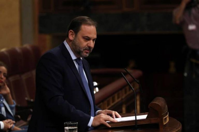Arranca la censura a Rajoy quien no ha tenido la «decencia política de dimitir»