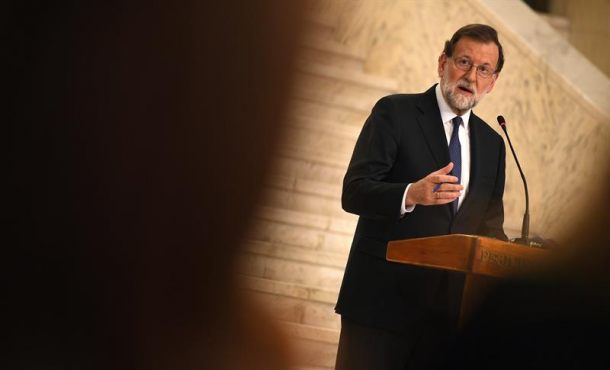 El presidente del Gobierno de España, Mariano Rajoy, ofrece una rueda de prensa. Archivo Efe