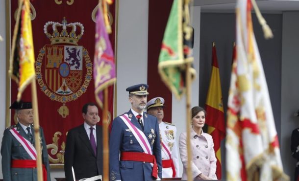LOGROÑO (ESPAÑA), 26.05.2018. Los reyes Felipe y Letizia presiden el homenaje a los caídos durante el acto central del Día de las Fuerzas Armadas. efe