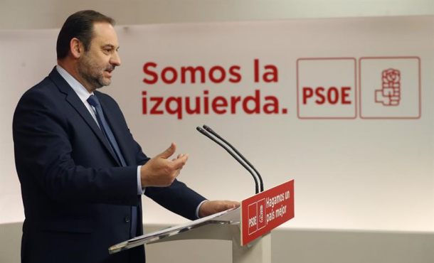 MADRID (ESPAÑA), 14.05.2018. El secretario de Organización del PSOE, José Luis Ábalos, durante la rueda de prensa que ha ofrecido en la sede.. Efe.