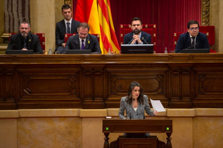 Arrimadas llama a todos a «luchar» contra el nazismo que ofrece Quim Torra