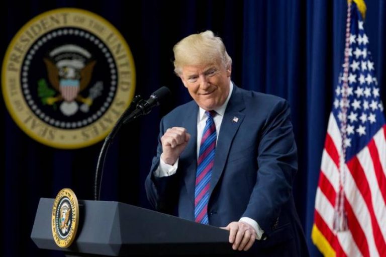 Trump excluye de la financiación pública a las clínicas que practiquen abortos