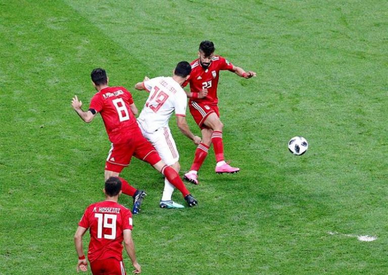 España y el fútbol castiga a Irán (0-1)