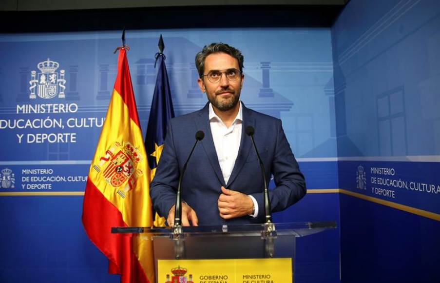 MADRID (ESPAÑA), 13.06.2018. El ministro de Cultura, Máxim Huerta, anuncia su dimisión durante su comparecencia esta tarde en la sede del ministerio. Efe