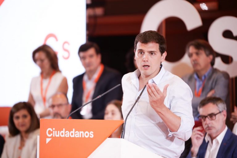 Rivera: «Sánchez se ha cargado la RTVE» y la convierte la Televisión de Podemos y PSOE