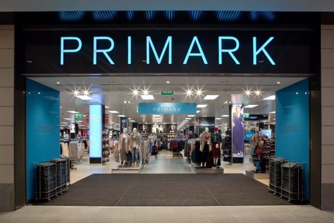 MALLORCA (ESPAÑA), 22.09.2016. Fachada de una tienda Primark Mallorca. La tienda cuenta con una extensión de 5.700 metros cuadrados divididos en dos plantas. Efe