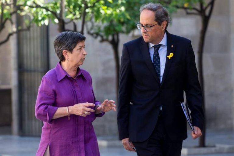 Torra pide ayuda al Gobierno del PSOE para silenciar a los españoles en Cataluña