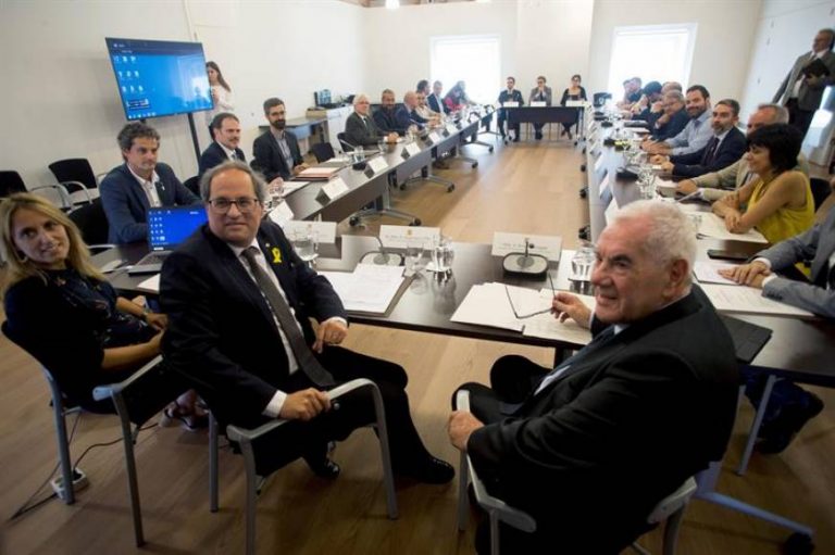 Reactivan el Diplocat suspendido por el TC y un «Consejo de la República» liderado por Puigdemont