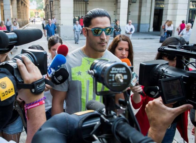 El miembro de «Mayor edad de La Manada», libre de todos los cargos, vuelve en el Ejército