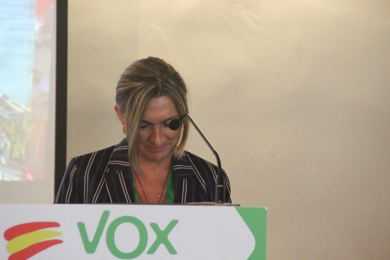 Isabel Lázaro: «Nos quieren imponer una tiranía con total impunidad» en Cataluña