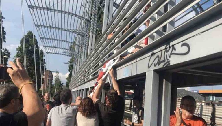 El español agredido en el Puente de la Meridiana se querella contra dos fascistas de CDR
