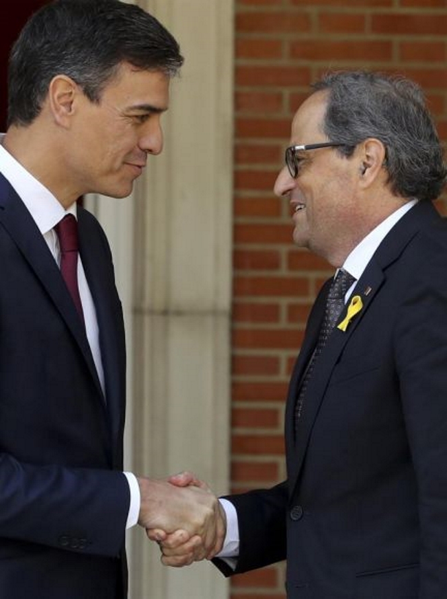 PALACIO DEL GOBIERNO DE ESPAÑA (MADRID) ESPAÑA, 09.07.2018. El presidente del gobierno de España, Pedro Sánchez, y el neonazi presidente de la Generalidad de Cataluña, Quim Torra. Efe