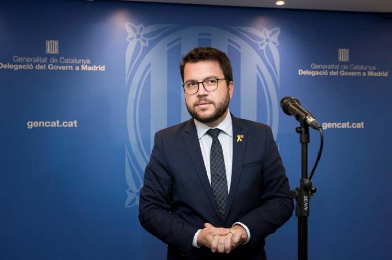 Reunión secreta del Gobierno de Sánchez con el fascismo con subida de sueldos de los Mozos