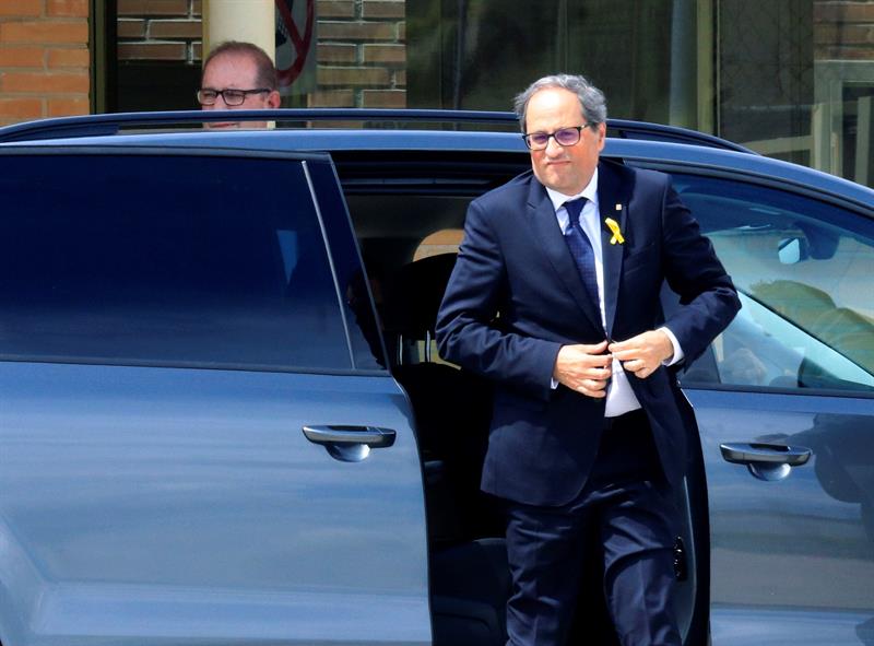 BARCELONA (ESPAÑA), 01.06.2018. Vista del neonazi presidente de la Generalidad de Cataluña, Joaquim Torra Pla (Quim Torra), saliendo de su coche oficial. El racista Quim Torra. Efe