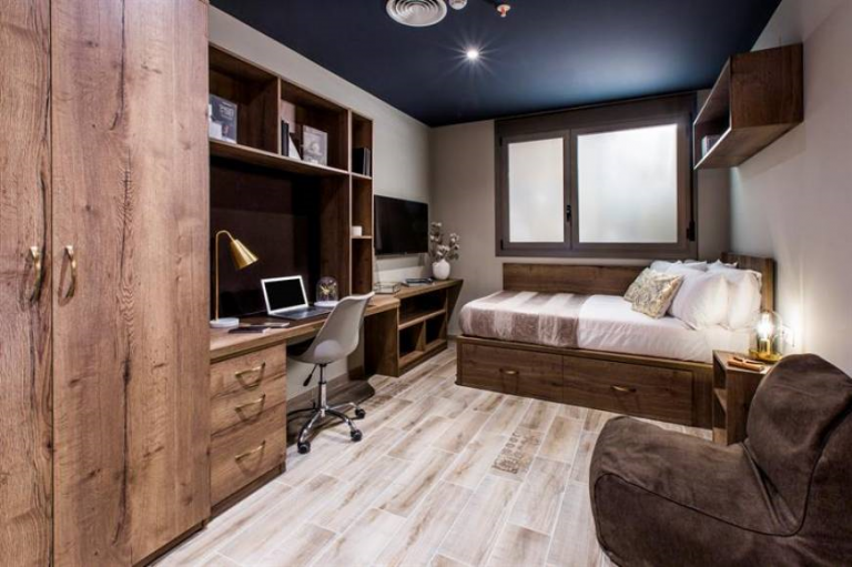 El alquiler de habitaciones sube un 0,7 % en Barcelona, unos 429 euros mensuales