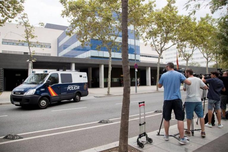 Policía Nacional detiene al agresor de la española ante pasividad de los Mozos