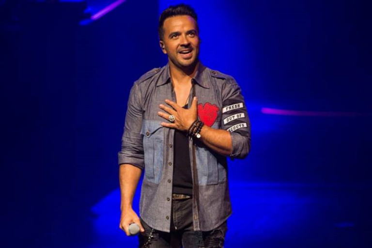 El autor de «Despacito», Luis Fonsi con el Real Madrid