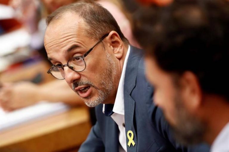 Socios independentistas de Sánchez critican al Gobierno por defender España en Bélgica