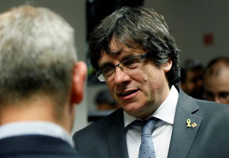 El Tribunal a Puigdemont: Eres un «huido» de la Justicia