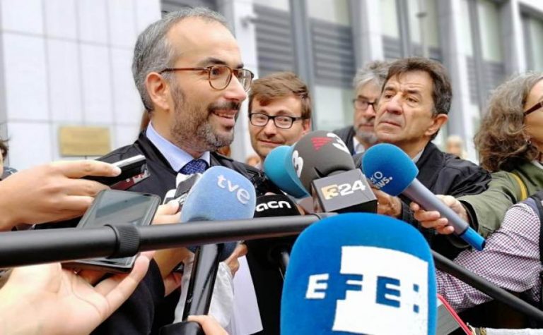 El independentismo exige «un euro de indemnización» a España en su querella contra Llarena