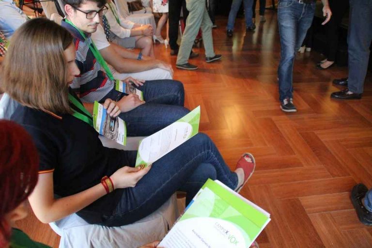 VOX Barcelona organiza el viaje del 7-O a Madrid por «La España Viva»