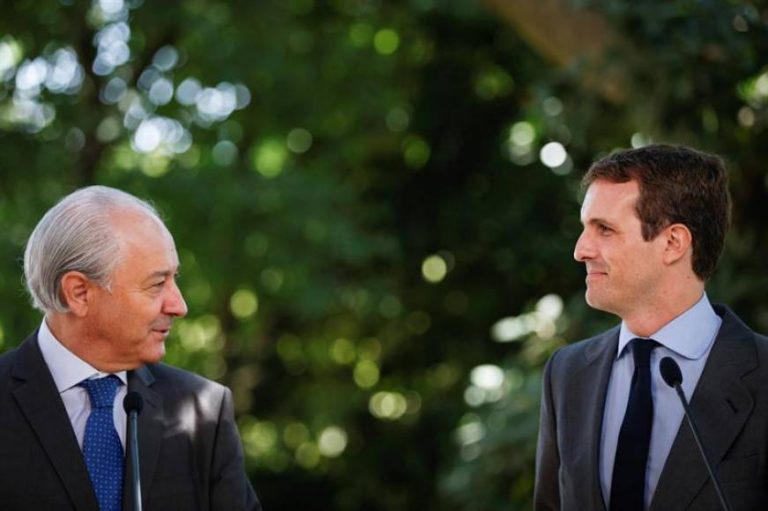Pablo Casado: «No puedo renunciar al título porque no tengo título, no tengo tesis ni tesina»