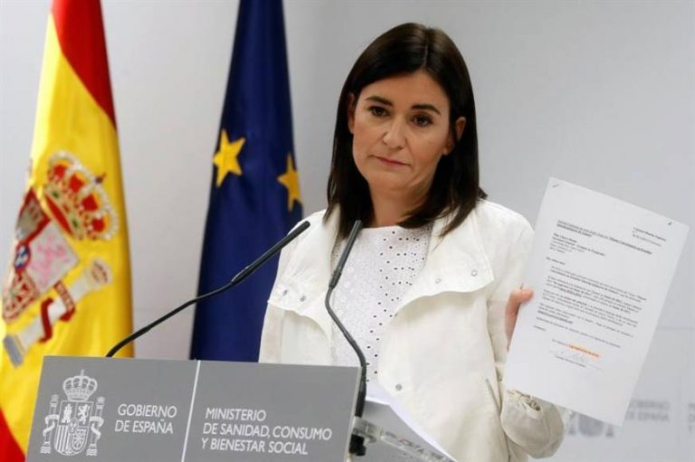 La ministra de Sánchez con un máster dudoso, Podemos exige su «dimisión»