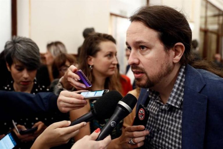 Bolcheviques ricos (Podemos), separatistas y PSOE piden la dimisión de Casado (PP)