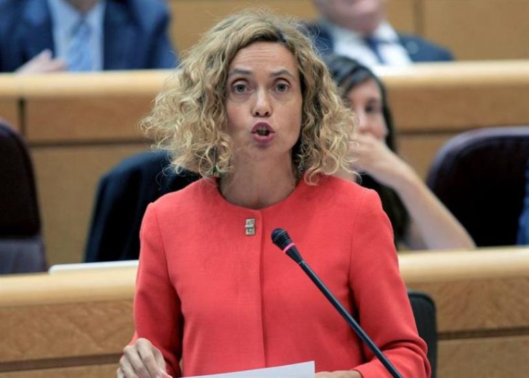 La ministra Batet: PSOE y Sánchez «solos» no pueden solucionar la crisis en Cataluña