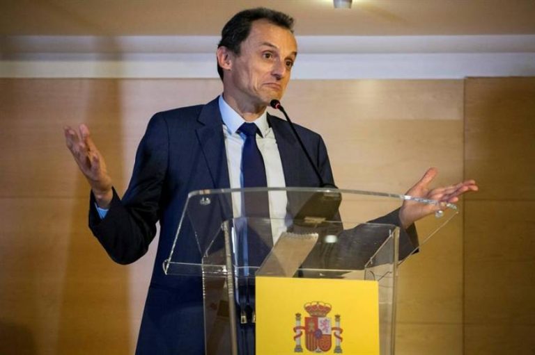Pedro Duque, el ministro de Sánchez creó una sociedad para no pagar Hacienda