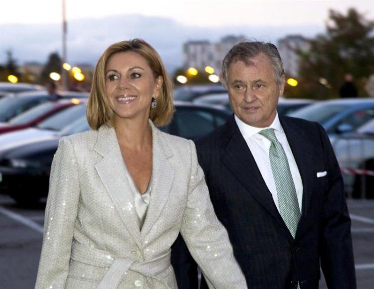 ESPAÑA, AÑO 2017. El secretaria General del PP, María Dolores de Cospedal, y su esposo, Ignacio López. Efe.