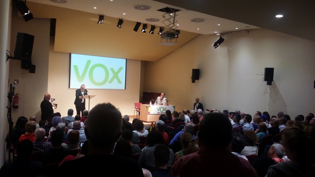 SAN VICENTE D ELOS HUERTOS (BARCELONA), 13.10.2018. Vos se ha implantdo en el pueblo de Junqueras. Ñ Pueblo