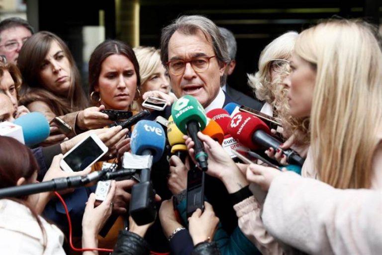 Visto para sentencia el juicio de Artur Mas por malversación en referéndum del 9-N 2014