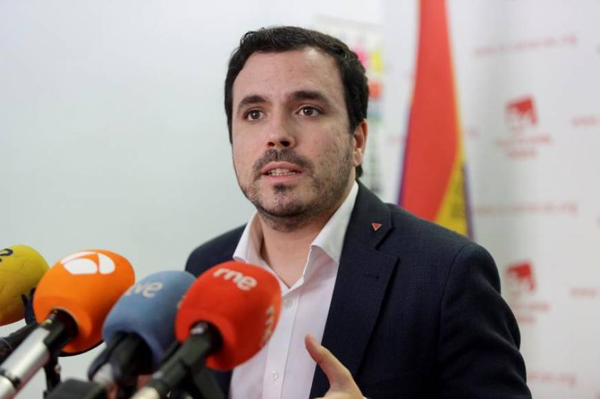 SANTA CRUZ DE TENERIFE (ESPAÑA), 26.10.2018. El coordinador federal de Izquierda Unida, Alberto Garzón, durante la rueda de prensa que ofreció. Efe.