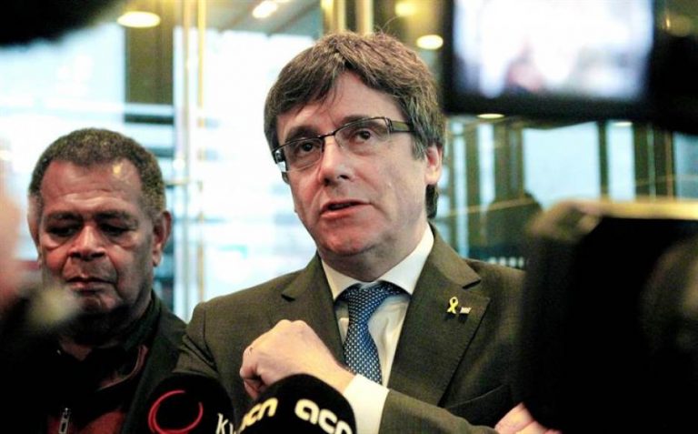 Puigdemont: «Pedro Sánchez tiene la misma receta que Rajoy pero con otras palabras»