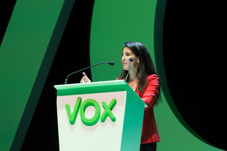 Monasterio pide a Cs que deje su «posición infantil y dialogue» con VOX para gobernar Madrid