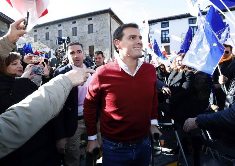 ALSASUA (ESPAÑA), 04.11.2018. El presidente de Ciudadanos, Albert Rivera, a su llegada al acto de la iniciativa 'España Ciudadana', impulsada por su partido. Efe